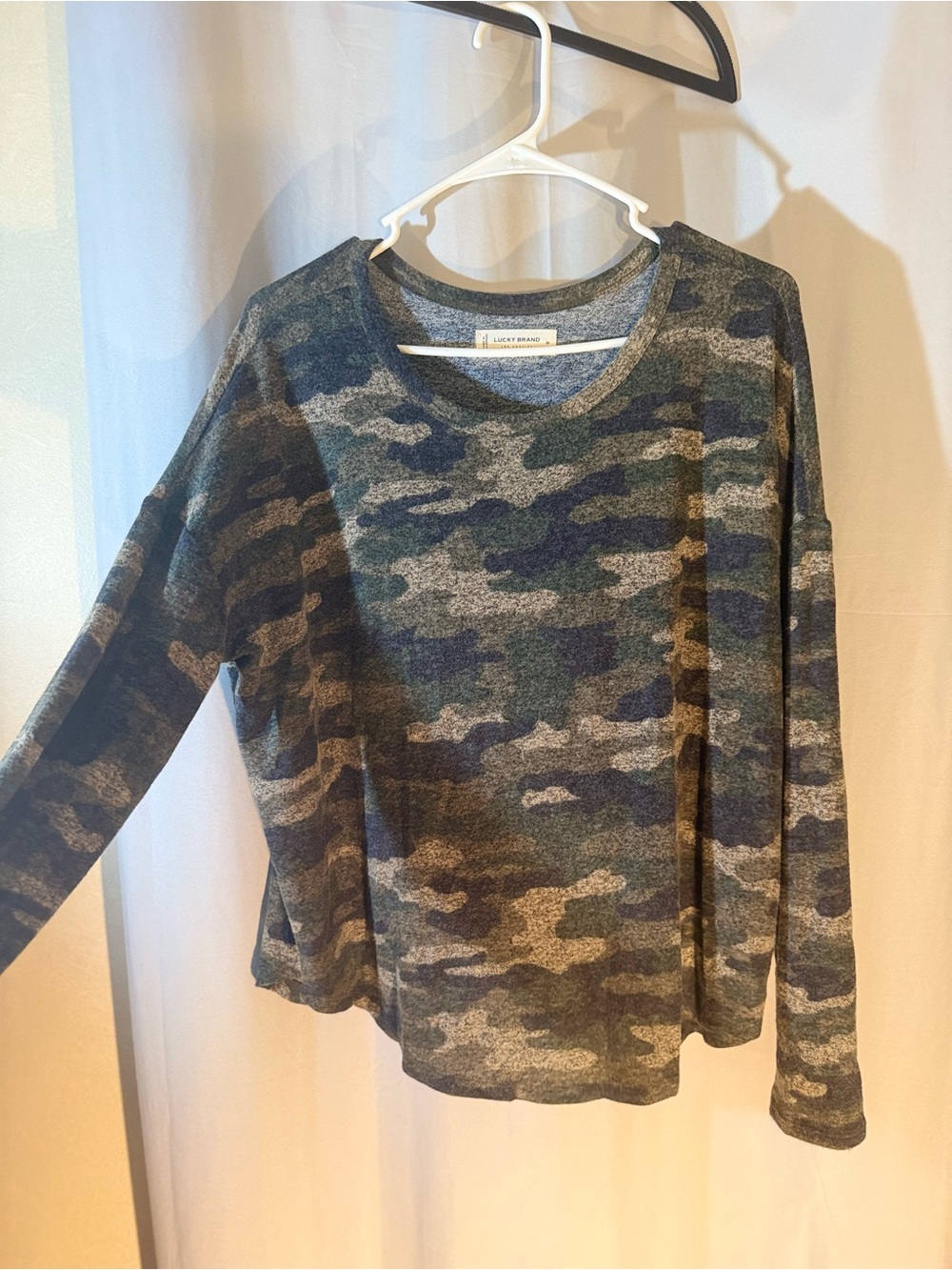 Women’s Lucky Brand Gray and Olive Camo Crewneck